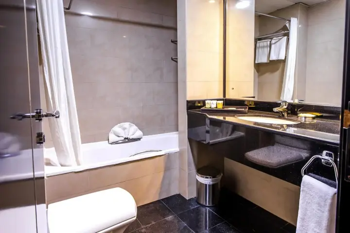 Дибба: Royal Beach Hotel & Resort