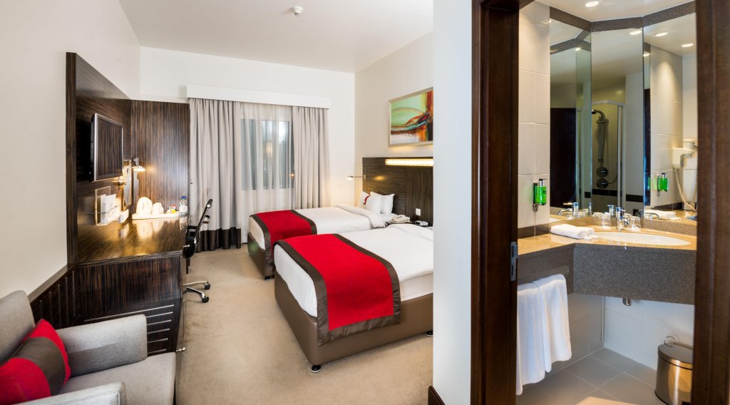 Дубай: Holiday Inn Express Dubai Internet City an IHG Hotel