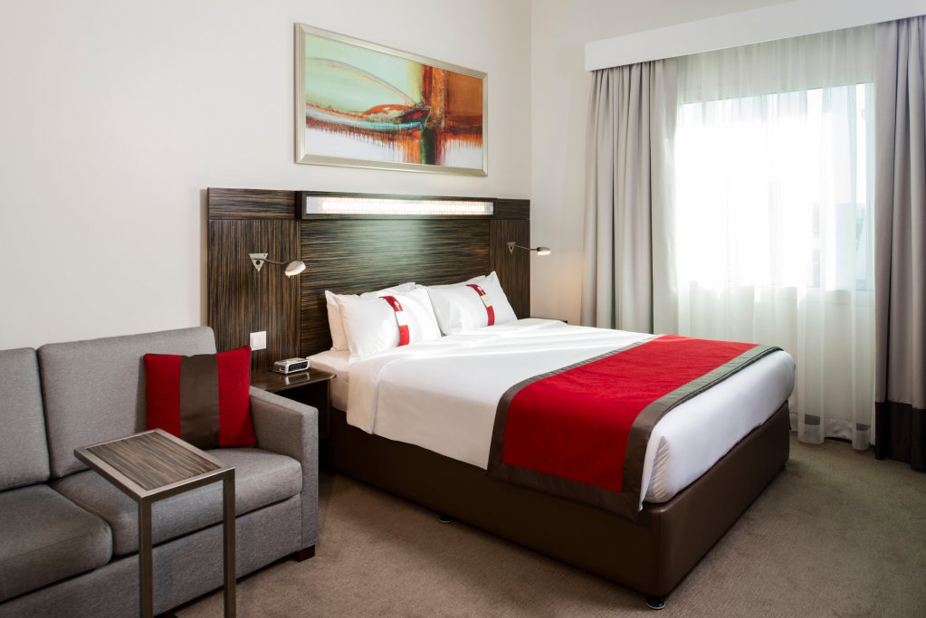 Дубай: Holiday Inn Express Dubai Internet City an IHG Hotel