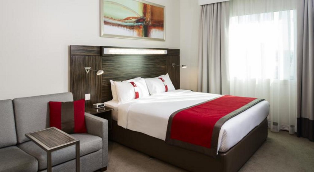 Дубай: Holiday Inn Express Dubai Internet City an IHG Hotel