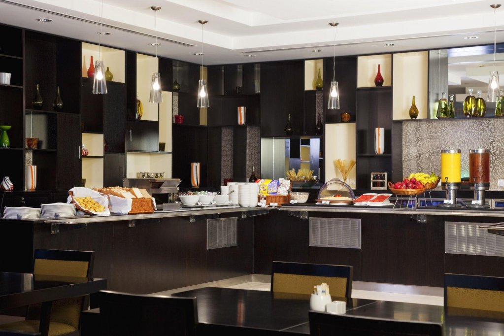 Дубай: Holiday Inn Express Dubai Internet City an IHG Hotel