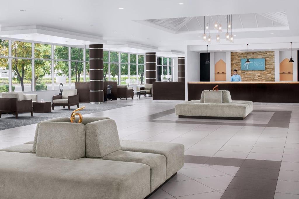 Дубай: Holiday Inn Express Dubai Internet City an IHG Hotel