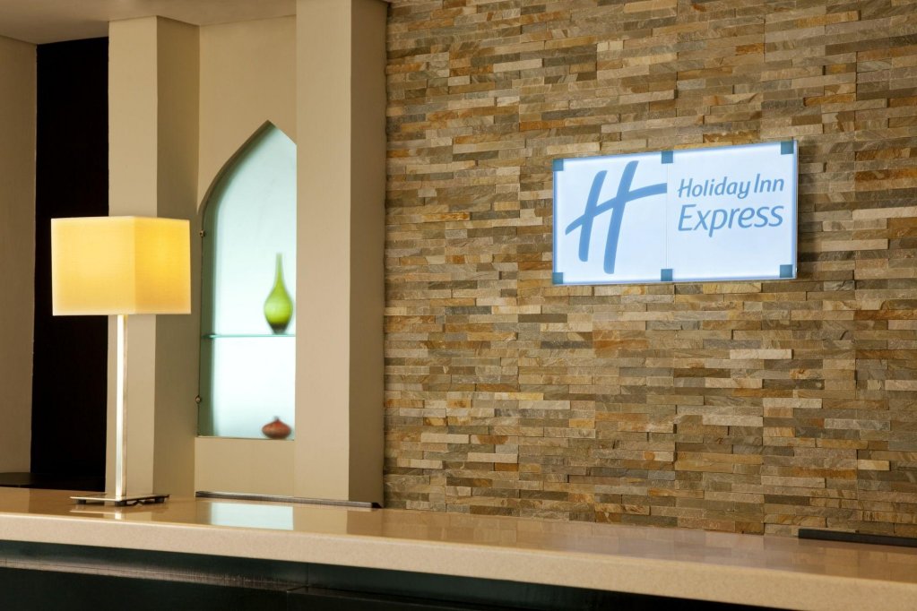 Дубай: Holiday Inn Express Dubai Internet City an IHG Hotel