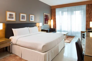 Дубай: Four Points by Sheraton Bur Dubai