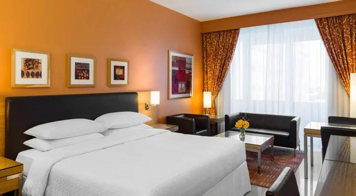 Дубай: Four Points by Sheraton Bur Dubai