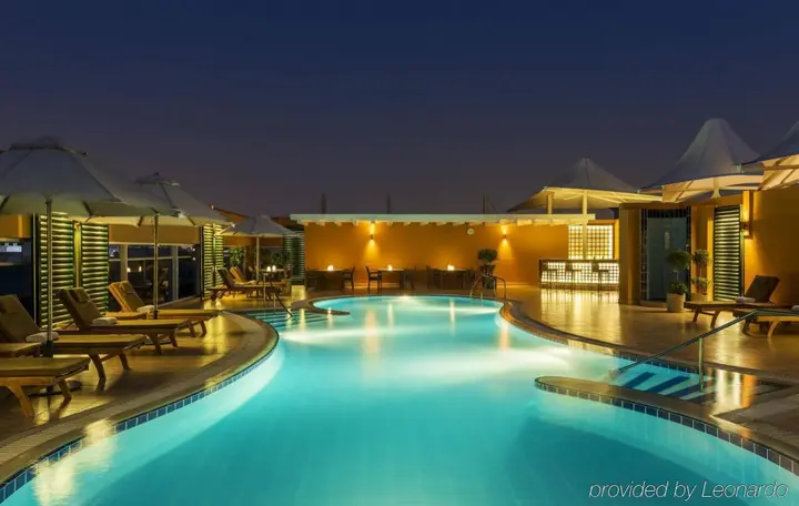 Дубай: Four Points by Sheraton Bur Dubai