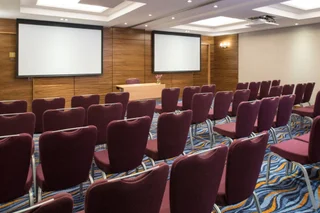 Дубай: Four Points by Sheraton Bur Dubai