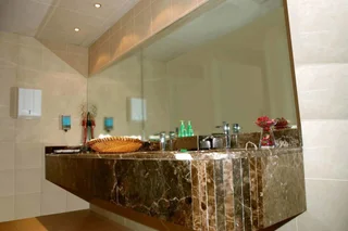 Дубай: Отель The Park Hotel Formerly Al Jawhara Gardens