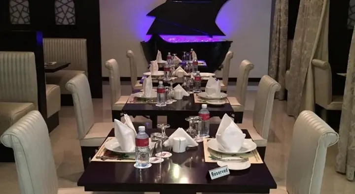 Дубай: Отель The Park Hotel Formerly Al Jawhara Gardens