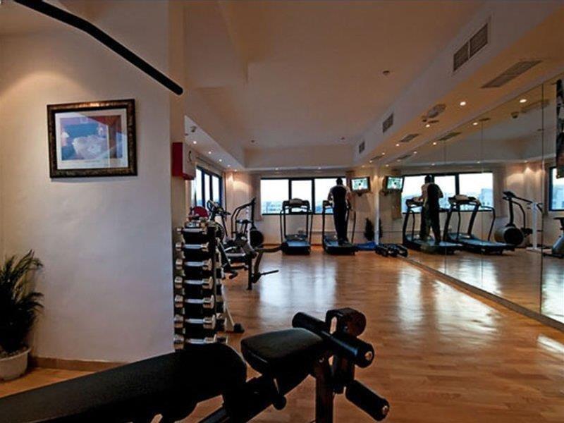 Дубай: Отель The Park Hotel Formerly Al Jawhara Gardens