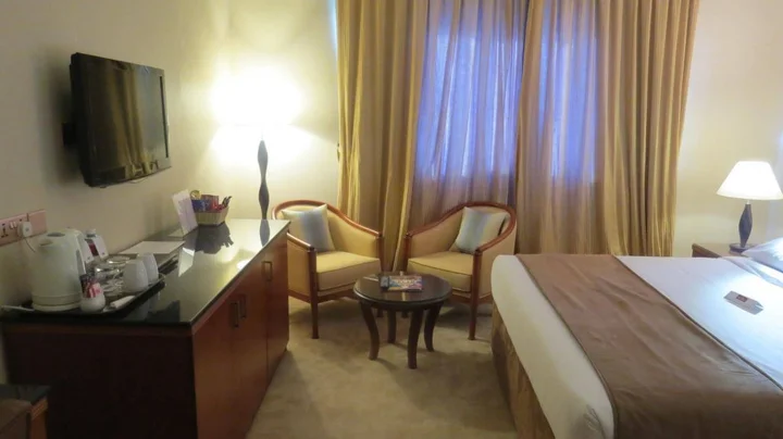 Дубай: Отель The Park Hotel Formerly Al Jawhara Gardens