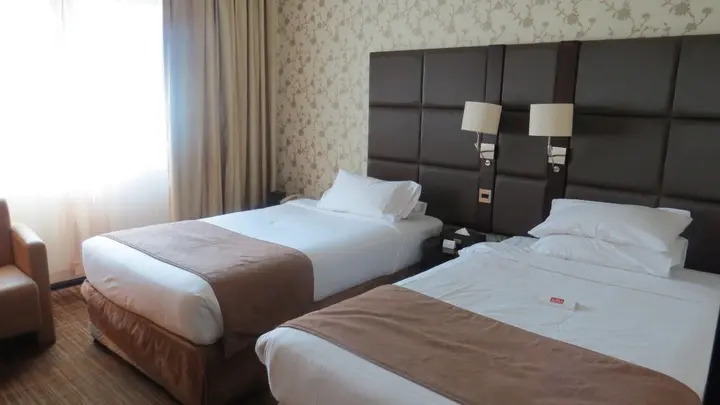 Дубай: Отель The Park Hotel Formerly Al Jawhara Gardens