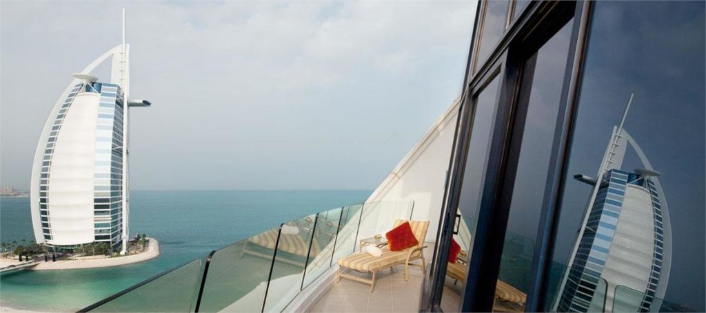 Дубай: Jumeirah Beach Hotel Dubai