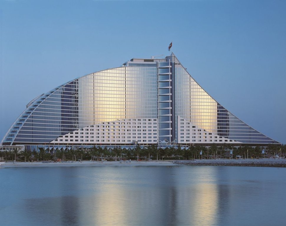 Дубай: Jumeirah Beach Hotel Dubai
