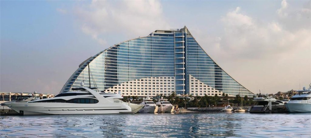 Дубай: Jumeirah Beach Hotel Dubai