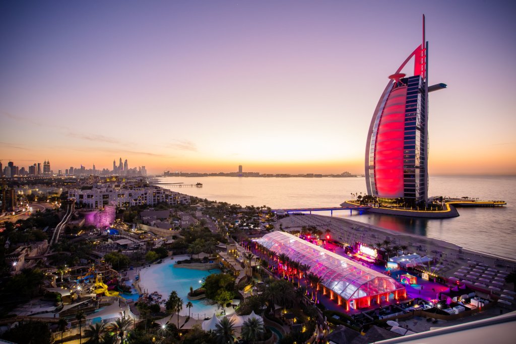 Дубай: Jumeirah Beach Hotel Dubai