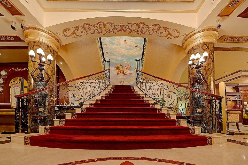 Дубай: Royal Ascot Hotel