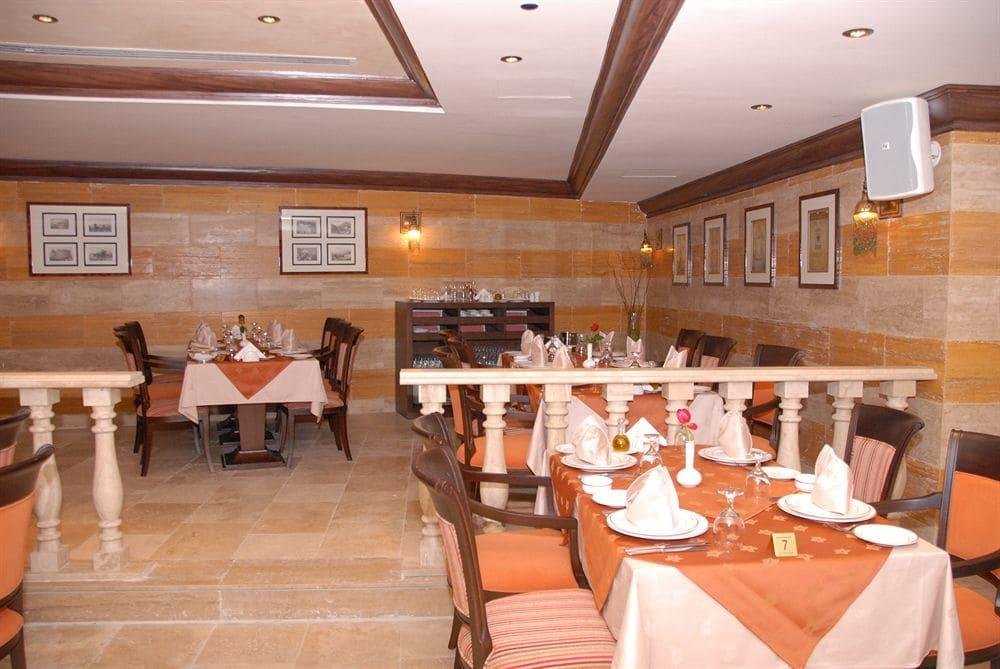 Дубай: Royal Ascot Hotel