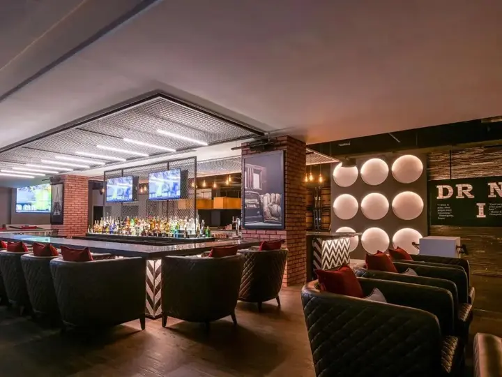 Дубай: Отель Pullman Dubai Creek City Centre