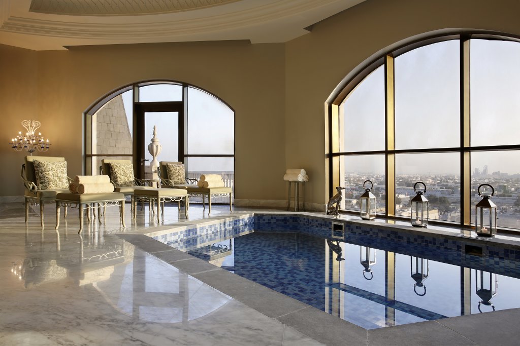 Дубай: Отель Al Habtoor Palace