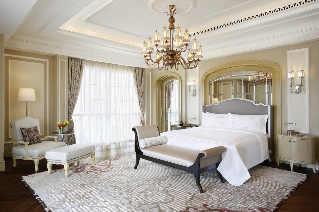 Дубай: Отель Al Habtoor Palace