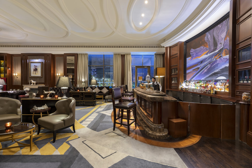 Дубай: Отель Al Habtoor Palace