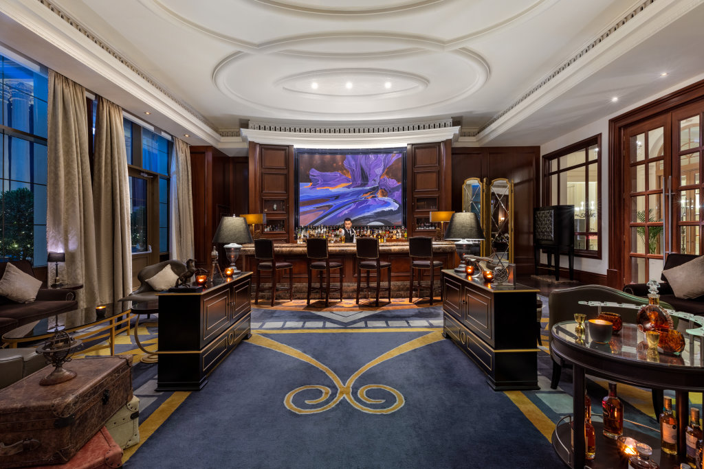 Дубай: Отель Al Habtoor Palace