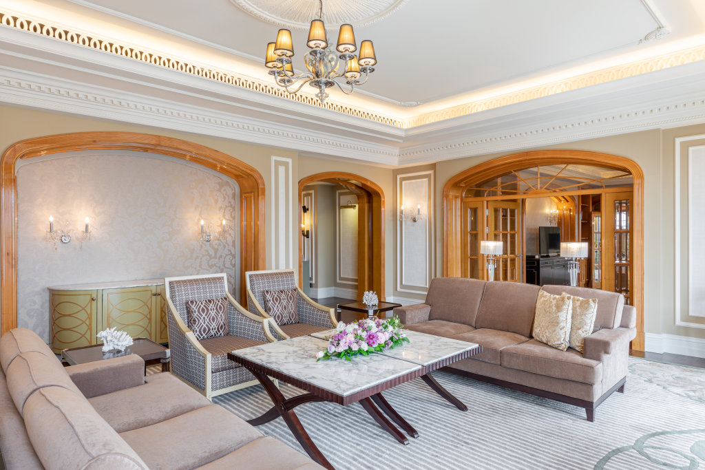 Дубай: Отель Al Habtoor Palace