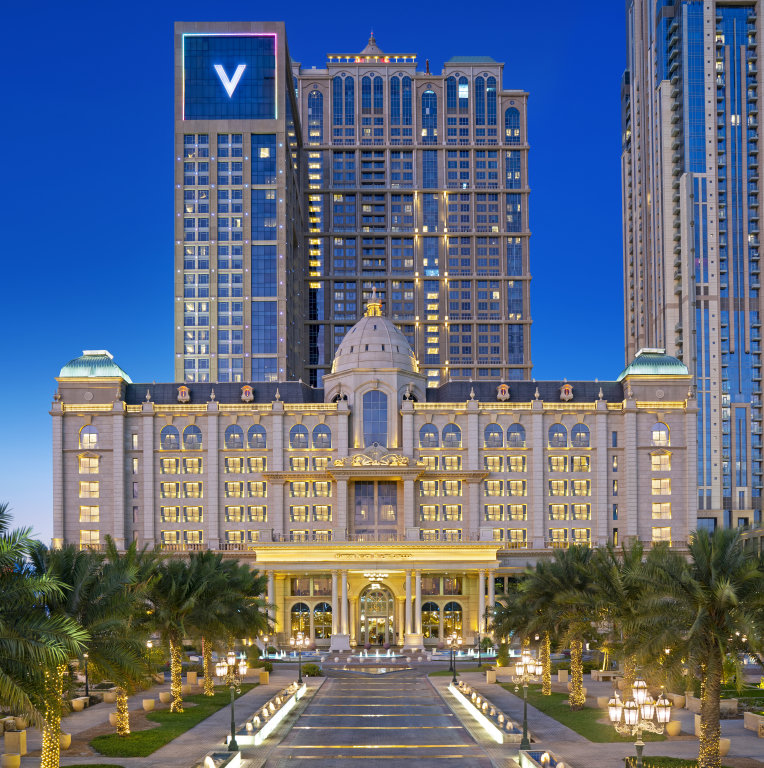 Дубай: Отель Al Habtoor Palace
