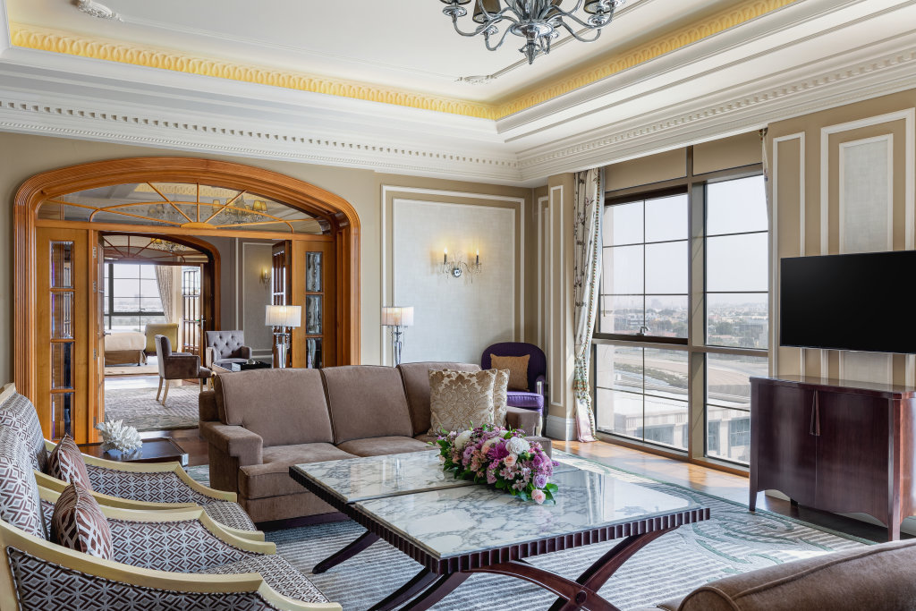 Дубай: Отель Al Habtoor Palace