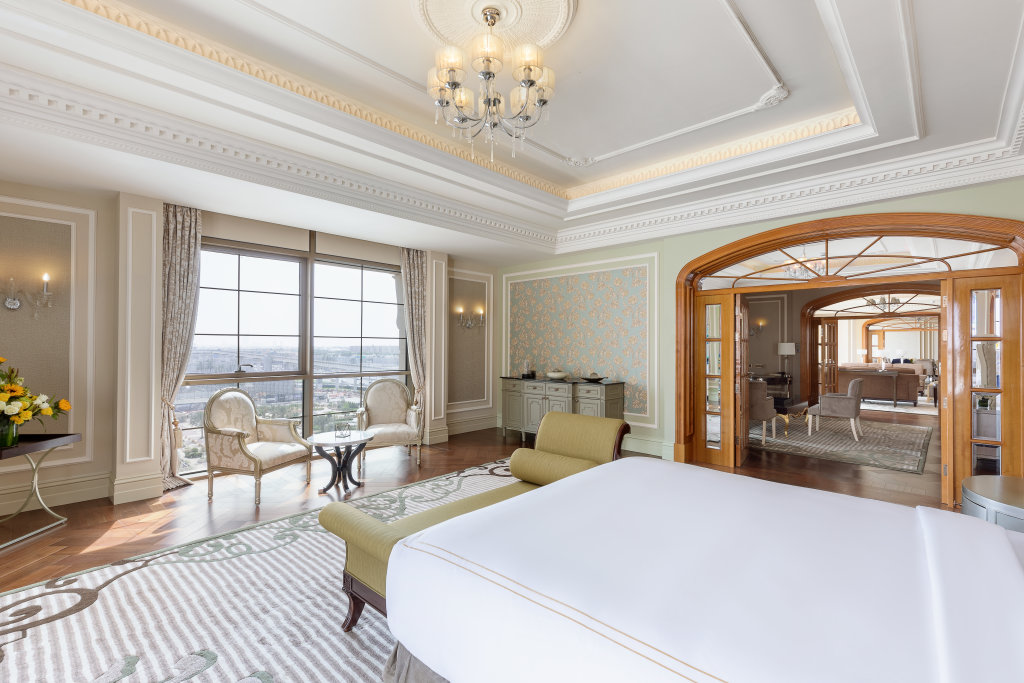 Дубай: Отель Al Habtoor Palace