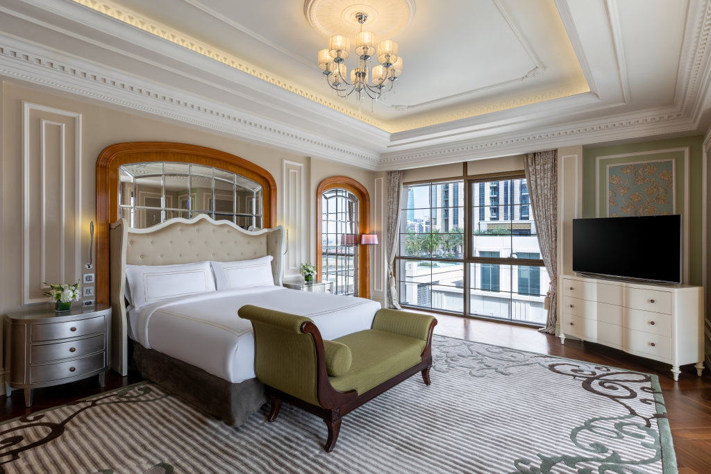 Дубай: Отель Al Habtoor Palace