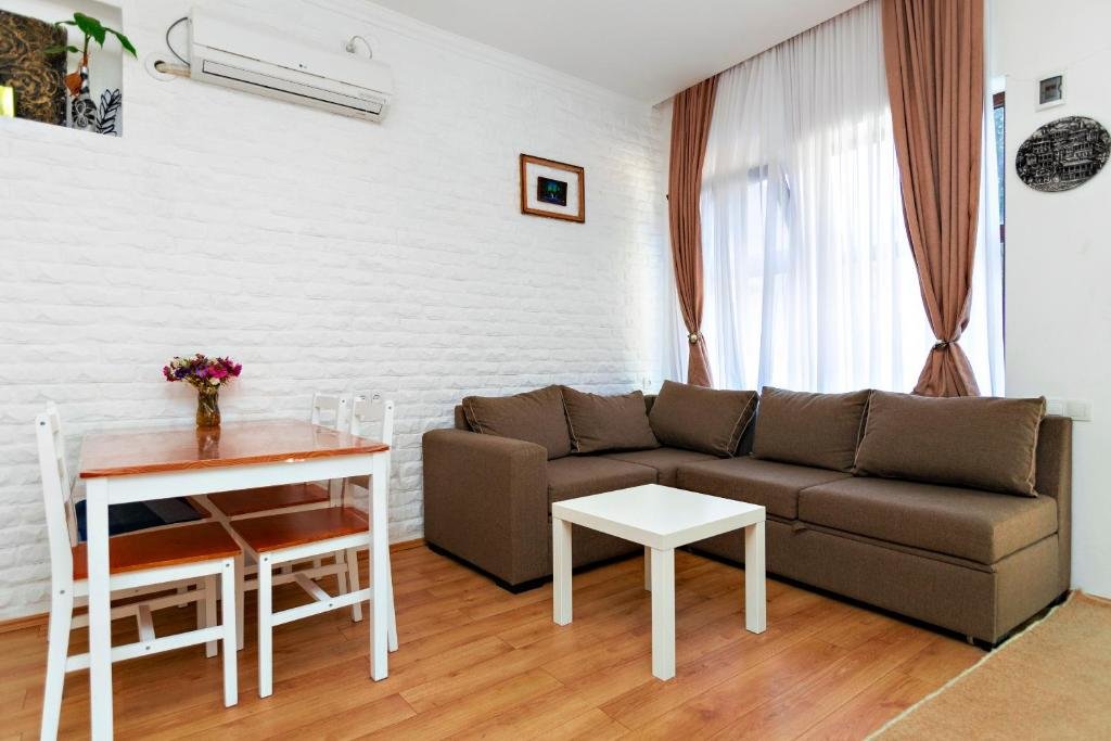 Тбилиси: 31 Toidze Apartment