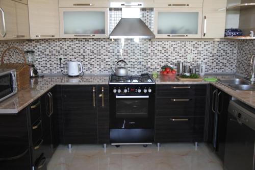 Батуми: 15 Kviparosi Guest House