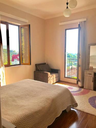 Батуми: 15 Kviparosi Guest House