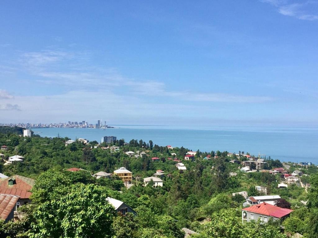Батуми: 15 Kviparosi Guest House