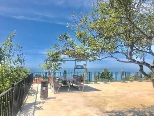 Батуми: 15 Kviparosi Guest House