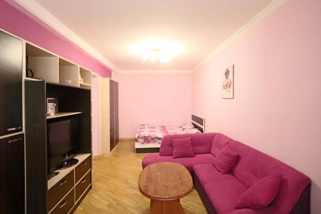 Ереван: Apartment in Center of Yerevan/ Cascade