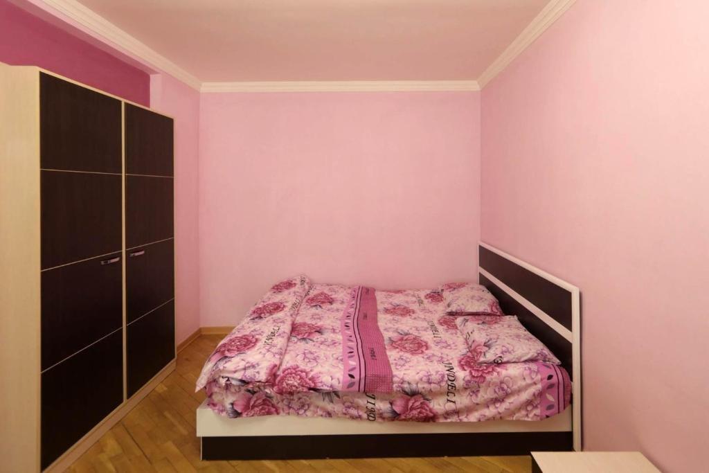 Ереван: Apartment in Center of Yerevan/ Cascade