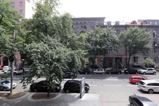 Ереван: Apartment in Center of Yerevan/ Cascade