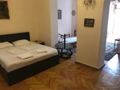 Батуми: My Warm Guest House