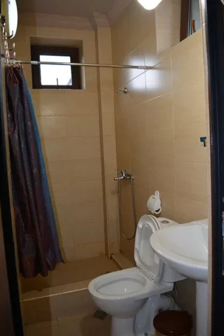 Кварели: Hotel In The Middle of City