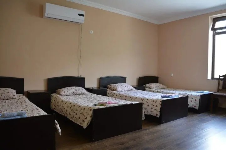 Кварели: Hotel In The Middle of City