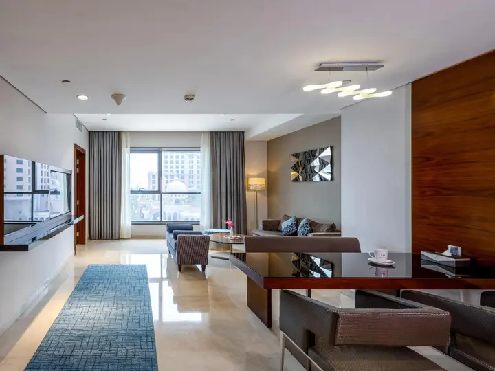Дубай: Flora Al Barsha Hotel at the Mall
