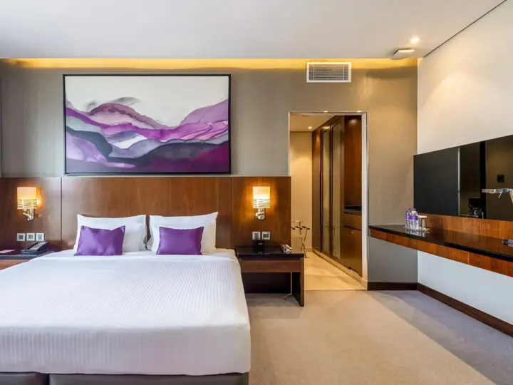 Дубай: Flora Al Barsha Hotel at the Mall