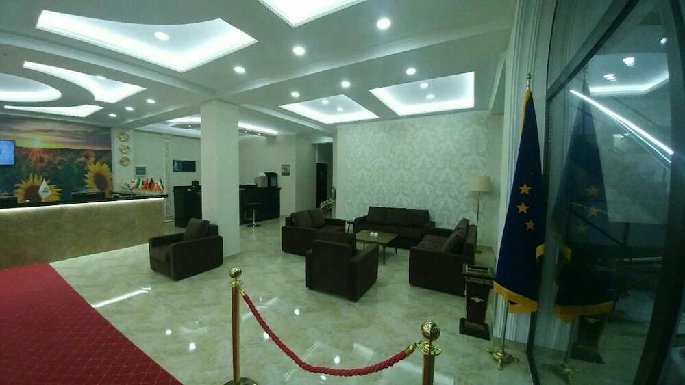 Тбилиси: Royal Sky Hotel