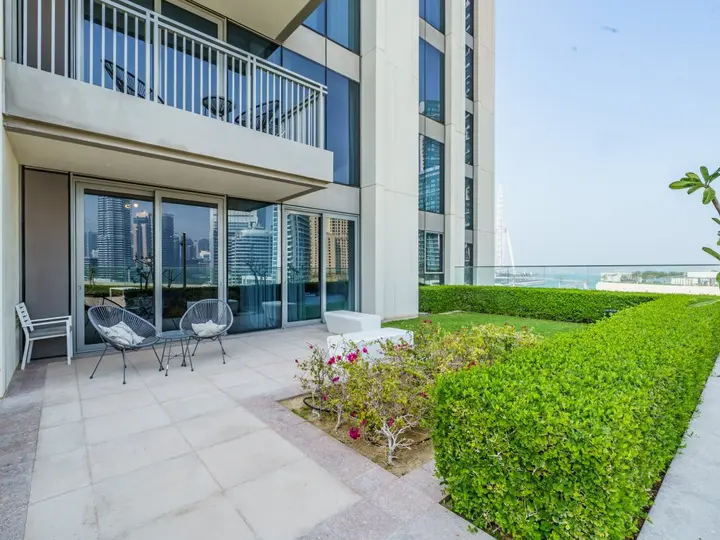 Дубай: Апартаменты Gorgeous 1 BR with Private Terrace | Marina View