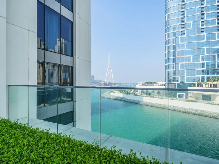 Дубай: Апартаменты Gorgeous 1 BR with Private Terrace | Marina View