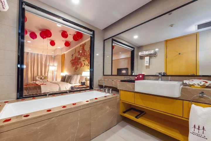Тбилиси: Hotel Hotels & Preference Hualing Tbilisi Mimino