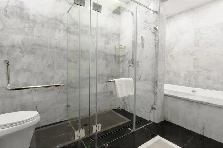 Тбилиси: Hotel Hotels & Preference Hualing Tbilisi Mimino